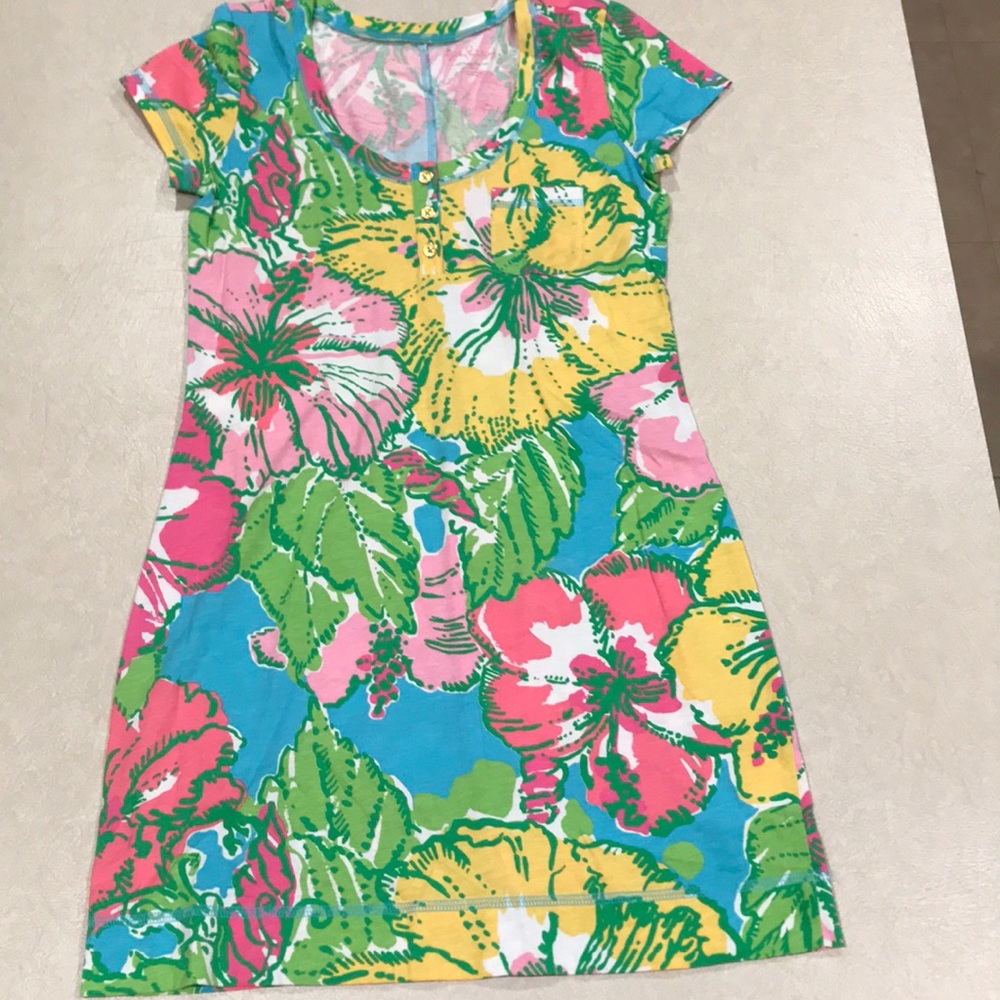 Causal Lily Pulitzer floral dress